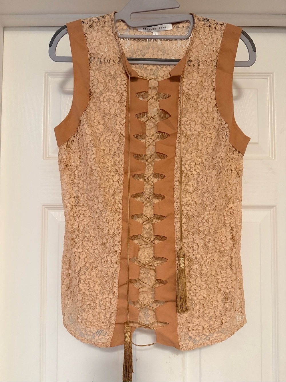 ENDLESS ROSE Floral Lace Up Blouse Peach Gold Tassel S NWOT
